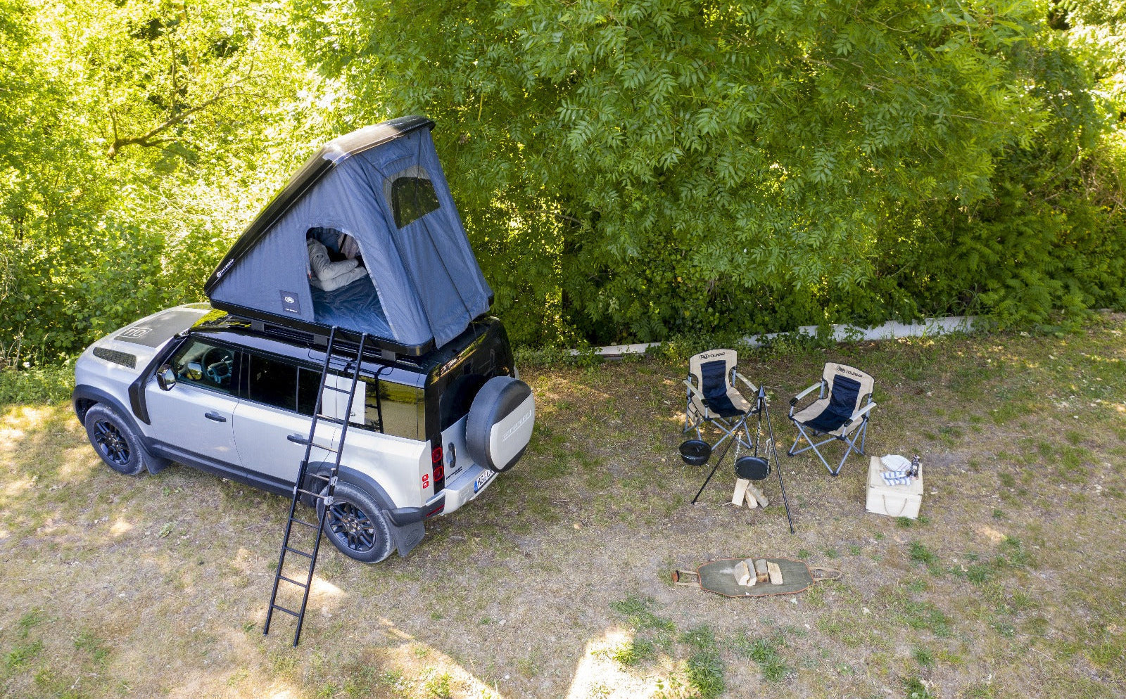 Planning Your Perfect Roof Tent Setup: From Bars to Accessories